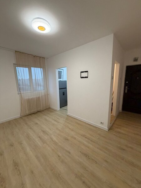 Titan, Postavarului,